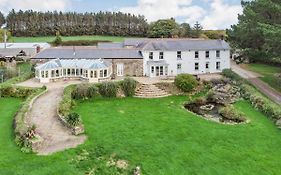Tregoninny Vineyard And Woodland Farmhouse