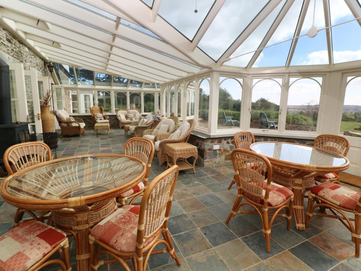 Tregoninny Vineyard And Woodland Farmhouse Truro Exterior photo