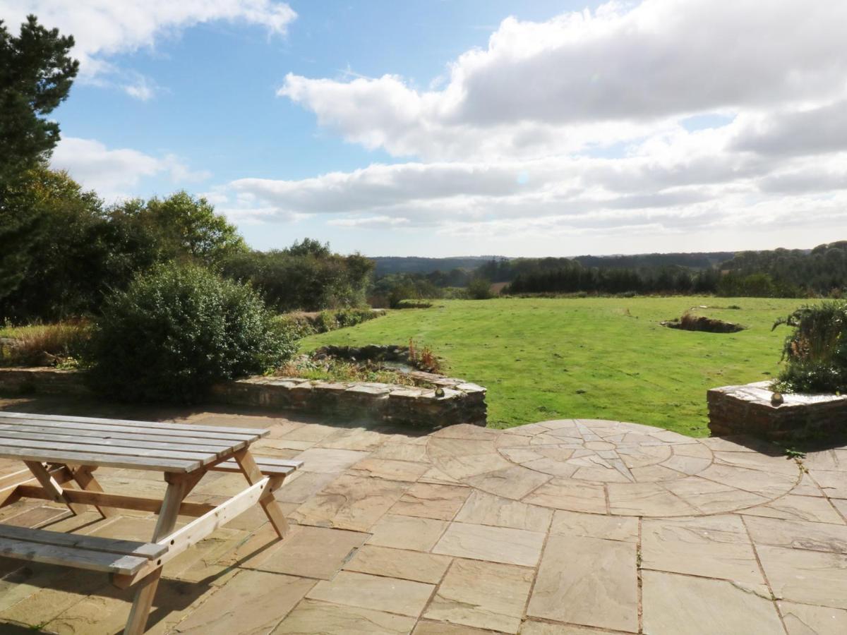 Tregoninny Vineyard And Woodland Farmhouse Truro Exterior photo