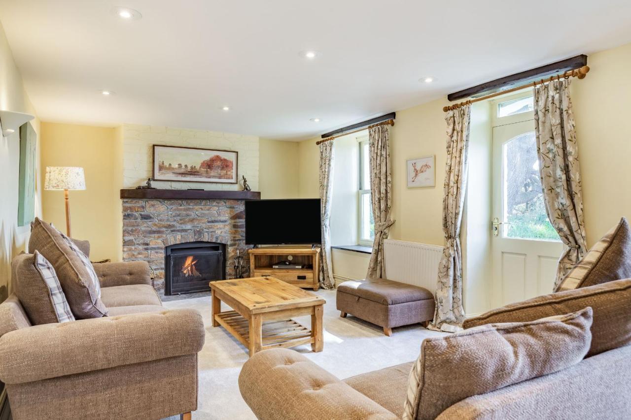 Tregoninny Vineyard And Woodland Farmhouse Truro Exterior photo