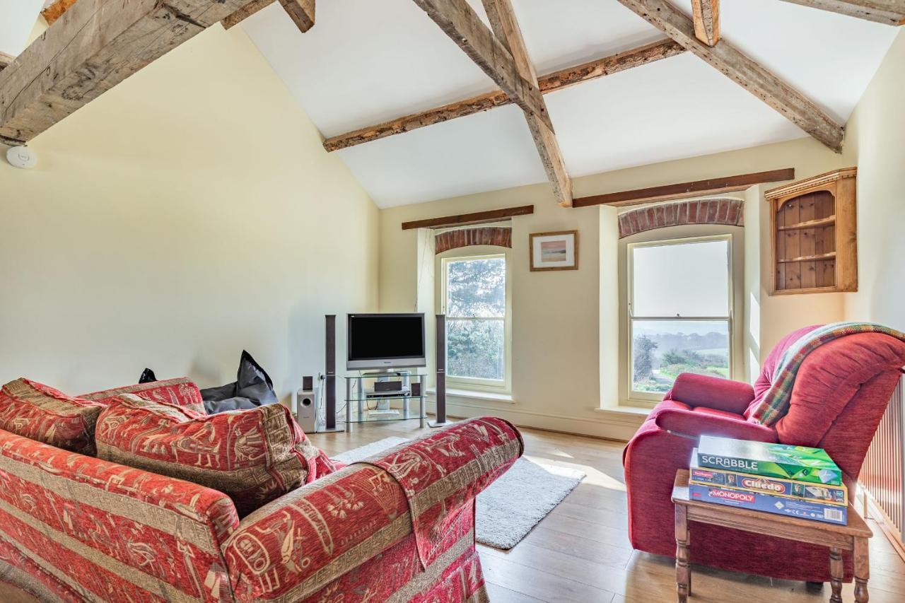 Tregoninny Vineyard And Woodland Farmhouse Truro Exterior photo