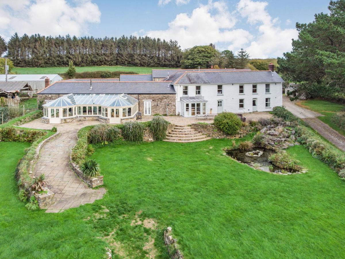 Tregoninny Vineyard And Woodland Farmhouse Truro Exterior photo